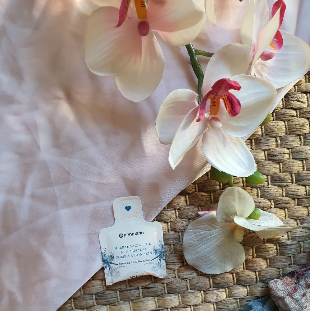 🆓️🆕️ Annmarie | Herbal Facial Oil | Normal/Combo - Picture 3 of 3